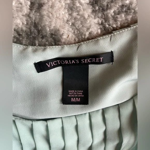 Mint colored Victorias Secret dress, excellent condition, never worn - Picture 2 of 2